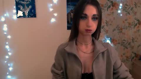 asia_n_ online show from 1, 12, 2025