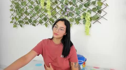 Camila online show from 15, 10, 2025