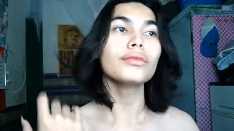 asian_babyboi online show from 5, 7, 2026