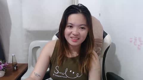 Snapshot of asian_honey69 chatting on 3, 3, 2026 bb girl online show from 3, 3, 2026