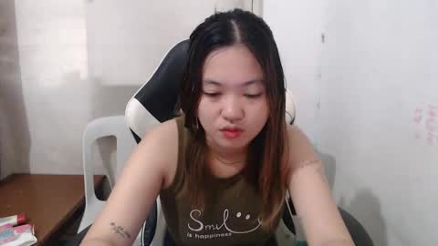 Snapshot of asian_honey69 chatting on 15, 3, 2026 bb girl online show from 15, 3, 2026