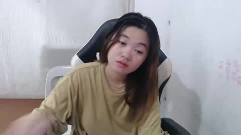 Snapshot of asian_honey69 chatting on 20, 3, 2026 bb girl online show from 20, 3, 2026