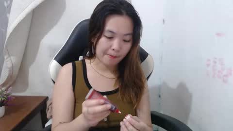 Snapshot of asian_honey69 chatting on 27, 3, 2026 bb girl online show from 27, 3, 2026