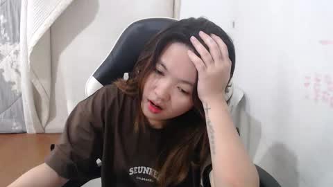 Snapshot of asian_honey69 chatting on 29, 3, 2026 bb girl online show from 29, 3, 2026