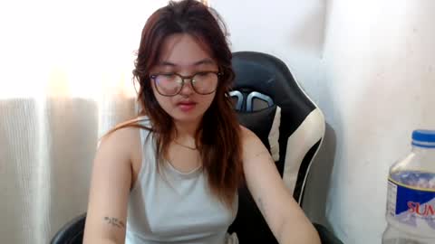 Snapshot of asian_honey69 chatting on 12, 7, 2026 bb girl online show from 12, 7, 2026