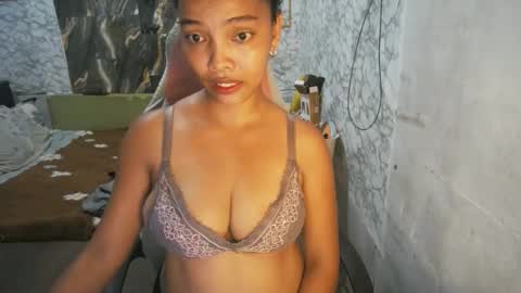 im janeth single mom online show from 4, 6, 2026