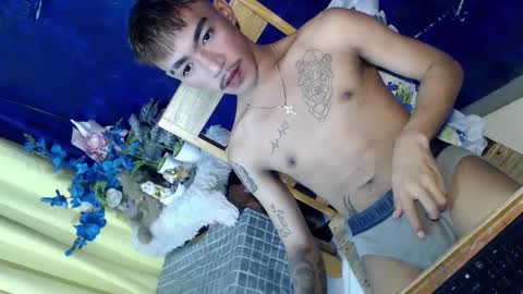 Snapshot of asian_kimxxx chatting on 12, 12, 2024 don online show from 12, 12, 2024