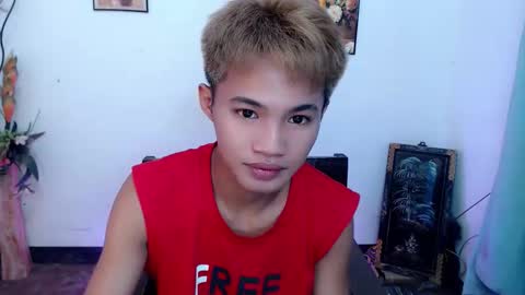 asian_lover05 online show from 15, 9, 2025