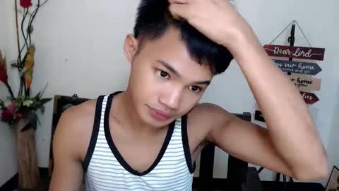 asian_lover05 online show from 17, 10, 2025