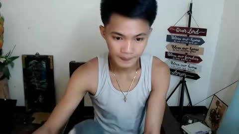asian_lover05 online show from 21, 10, 2025