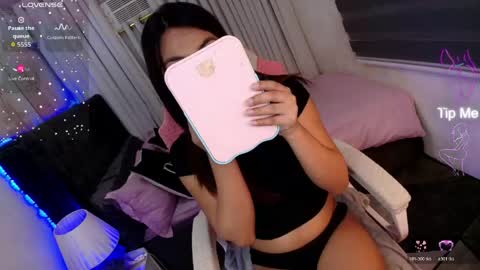 Snapshot of asian_luci chatting on 28, 4, 2026 LUCI BABE online show from 28, 4, 2026