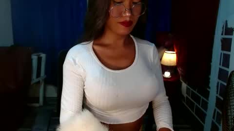 Snapshot of asian_petit19 chatting on 5, 2, 2025 Lovely online show from 5, 2, 2025
