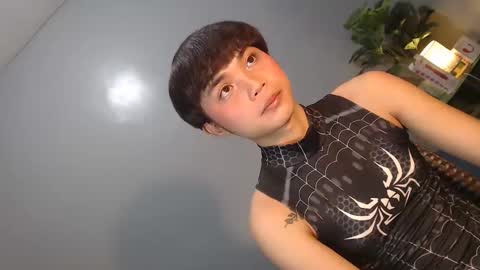 Reyshell online show from 15, 2, 2026