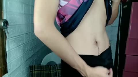 Snapshot of asianbaexx chatting on 12, 3, 2026 EIZE online show from 12, 3, 2026