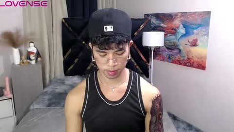asiancum_peter online show from 22, 9, 2025
