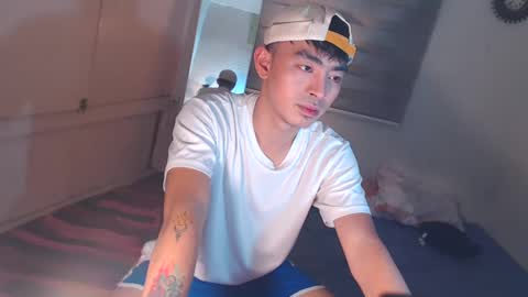 Snapshot of asiancummer_bry69 chatting on 4, 3, 2025 Bry online show from 4, 3, 2025