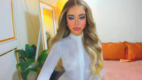 Snapshot of asiandiamond69 chatting on 14, 9, 2025 elizabeth arden online show from 14, 9, 2025