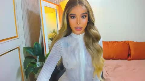 Snapshot of asiandiamond69 chatting on 4, 10, 2025 elizabeth arden online show from 4, 10, 2025