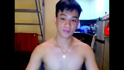 asiandreamboyx online show from 22, 4, 2026