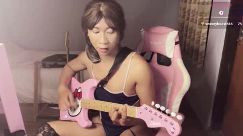 Snapshot of asianfemboycd chatting on 21, 2, 2025 Emi online show from 21, 2, 2025