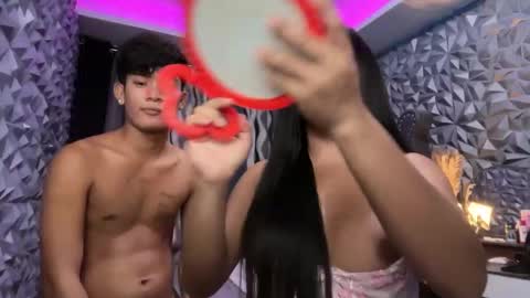 JOSHUA AND SAMIRA online show from 21, 9, 2025