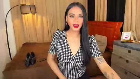 Snapshot of asianhugecockjulia1 chatting on 10, 12, 2024 JULIA online show from 10, 12, 2024