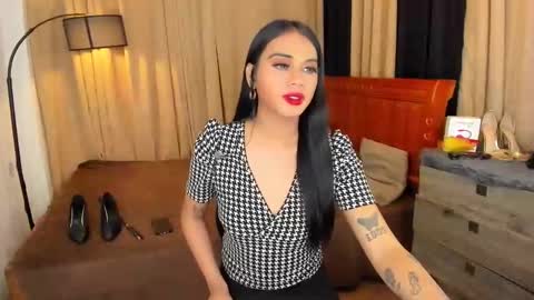 Snapshot of asianhugecockjulia1 chatting on 10, 12, 2024 JULIA online show from 10, 12, 2024