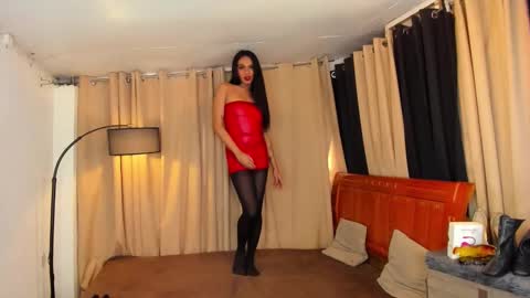 Snapshot of asianhugecockjulia1 chatting on 15, 12, 2024 JULIA online show from 15, 12, 2024