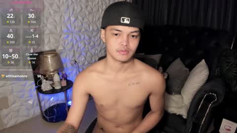 Snapshot of asianhugescott chatting on 4, 12, 2025 VICTORIA SCOTT online show from 4, 12, 2025