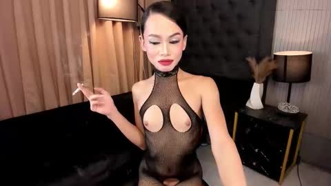 Snapshot of asianpetitehugecock chatting on 13, 10, 2025 AGATHA online show from 13, 10, 2025