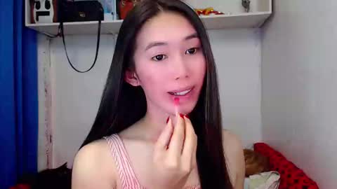 J A D E online show from 4, 1, 2025