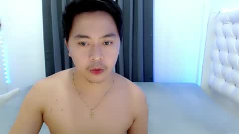 Snapshot of asianroy_x chatting on 29, 10, 2025 Roy online show from 29, 10, 2025