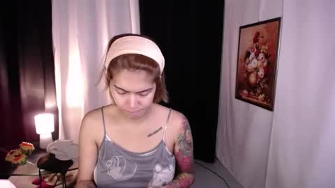 Snapshot of asiantskatie chatting on 19, 9, 2025 katie online show from 19, 9, 2025