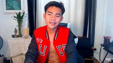 Snapshot of asianwildguy chatting on 28, 1, 2025 asianwildguy online show from 28, 1, 2025
