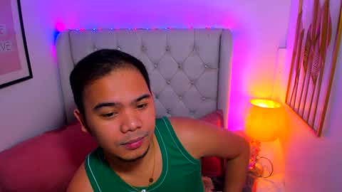 Snapshot of asianzero chatting on 1, 2, 2025 Zero online show from 1, 2, 2025