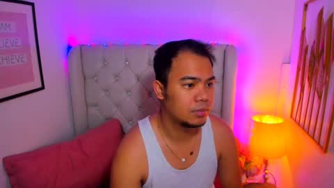 Snapshot of asianzero chatting on 3, 2, 2025 Zero online show from 3, 2, 2025