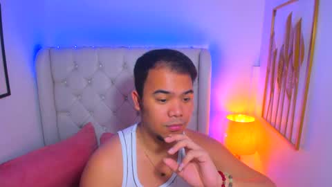 Snapshot of asianzero chatting on 4, 2, 2025 Zero online show from 4, 2, 2025