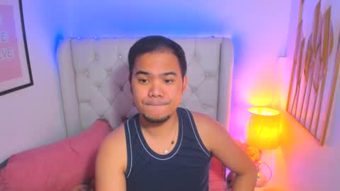 Snapshot of asianzero chatting on 5, 2, 2025 Zero online show from 5, 2, 2025