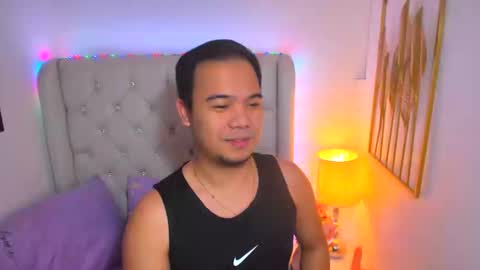 Snapshot of asianzero chatting on 22, 2, 2025 Zero online show from 22, 2, 2025