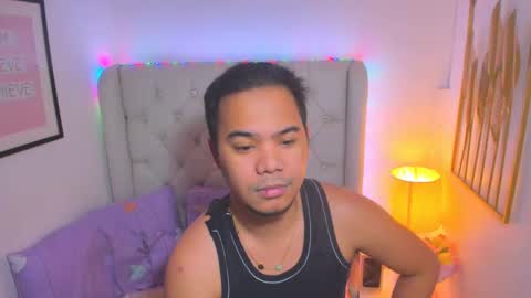 Snapshot of asianzero chatting on 25, 2, 2025 Zero online show from 25, 2, 2025