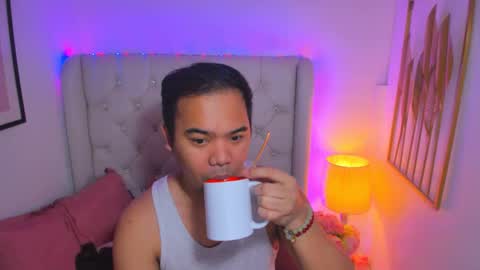 Snapshot of asianzero chatting on 4, 3, 2025 Zero online show from 4, 3, 2025