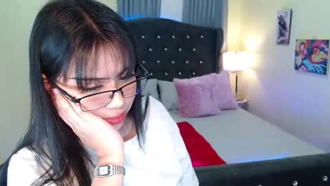 Snapshot of asias_hotkiara chatting on 12, 1, 2025 KIARA online show from 12, 1, 2025