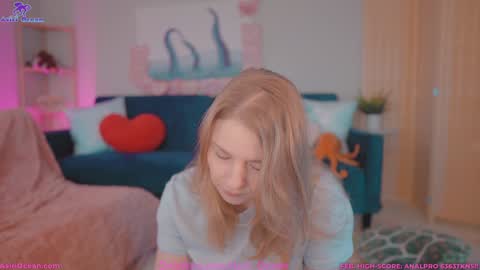 Asiri   pronounced Ah-siri Please no nicknames   3 online show from 24, 2, 2026