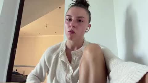 Monica  online show from 26, 7, 2026