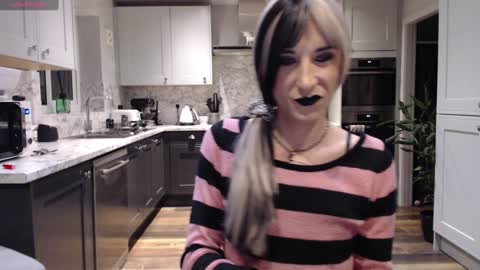 Snapshot of asluttyrose chatting on 10, 1, 2025 asluttyrose online show from 10, 1, 2025