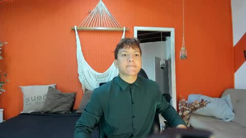Snapshot of aslyhernandez chatting on 16, 4, 2026 ASLY online show from 16, 4, 2026