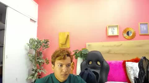 Snapshot of aslyhernandez chatting on 8, 5, 2026 ASLY online show from 8, 5, 2026