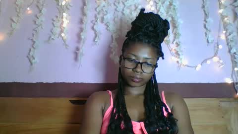 asmiraa online show from 7, 5, 2026