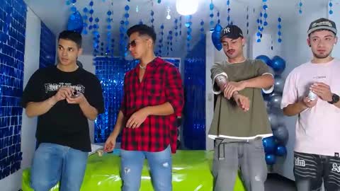 THOMAS AND DAMIAND online show from 17, 2, 2025