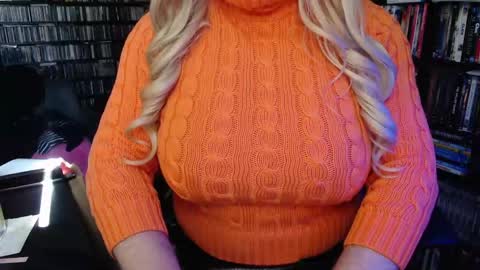 Snapshot of aspen_vale chatting on 7, 5, 2026 Aspen Vale online show from 7, 5, 2026